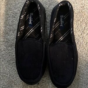Wembley Men's Black Slip-On Loafers